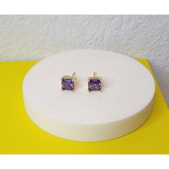24k Yellow Gold Plated Amethyst Stud Earrings - Picture 1 of 7